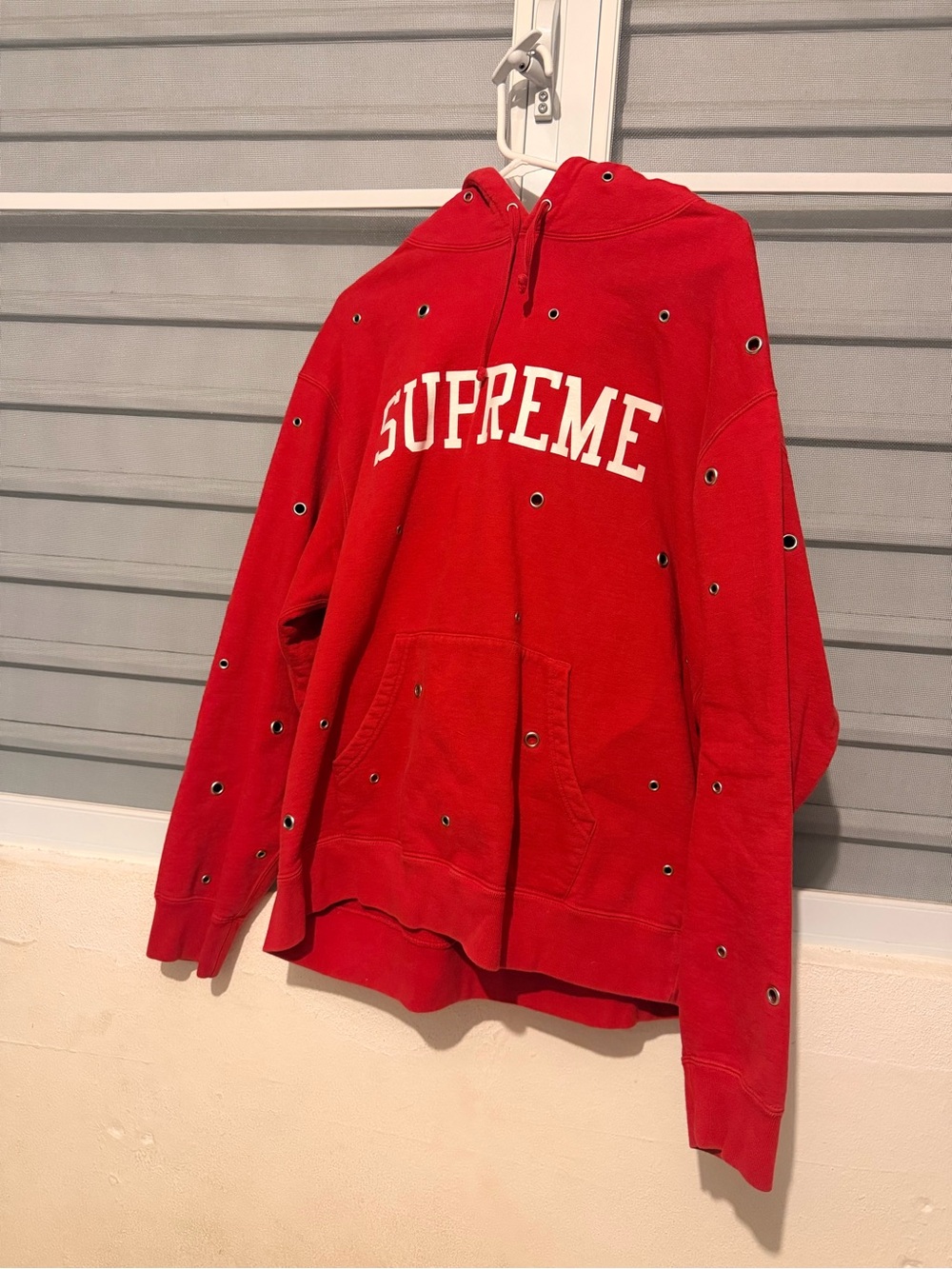 SUPREME Eyelet Hooded Sweatshirt – Red | SS20
